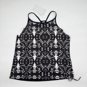 Fabletics Norwalk Tank Top Black White Print Built-In Bra Size M NWT